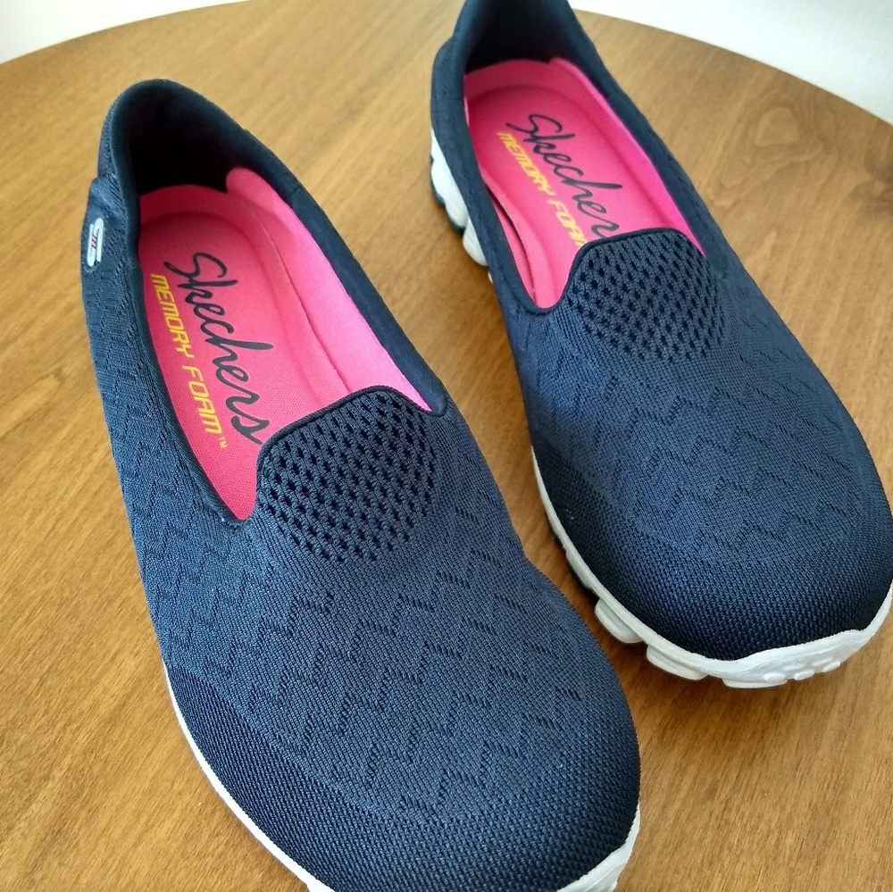 Skechers Slip Ons